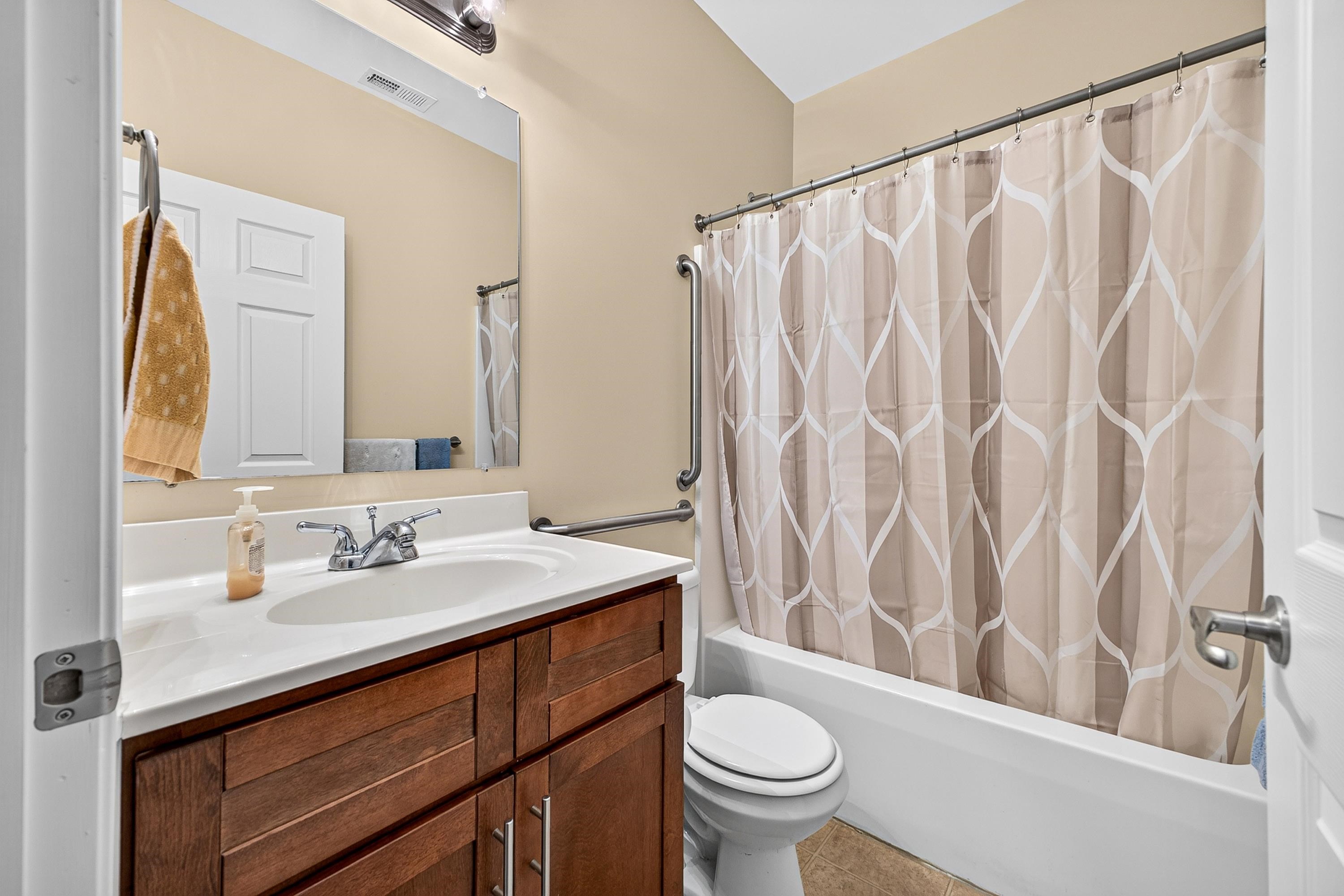 1290 Constitution Ct photo 32