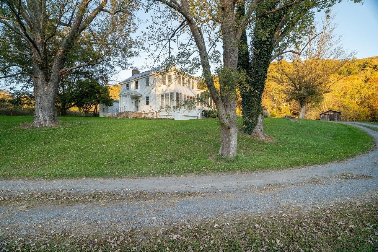 16090 Brocks Gap Rd