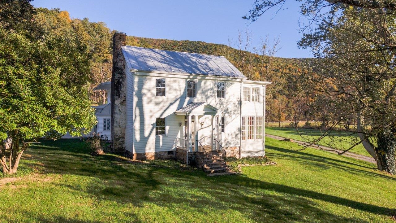16090 Brocks Gap Rd photo 3