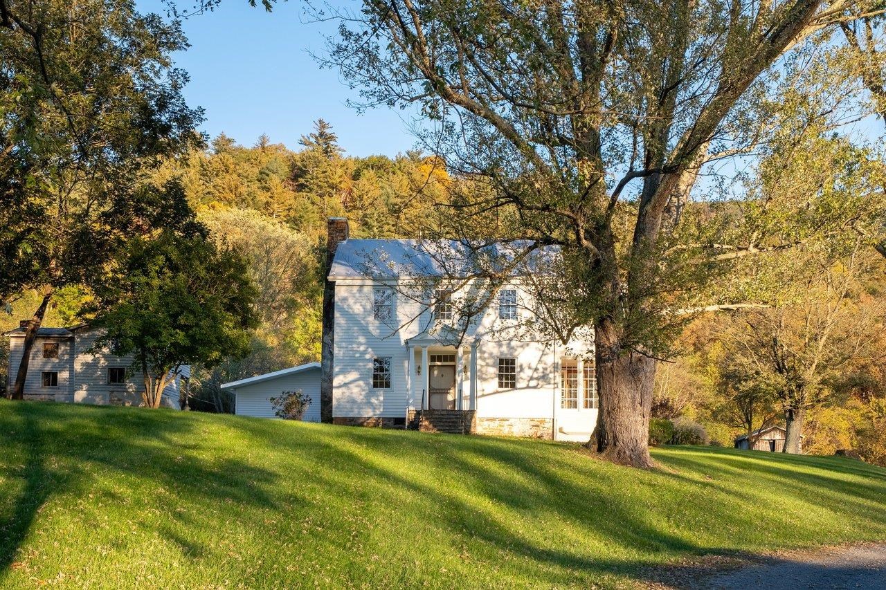 16090 Brocks Gap Rd photo 4