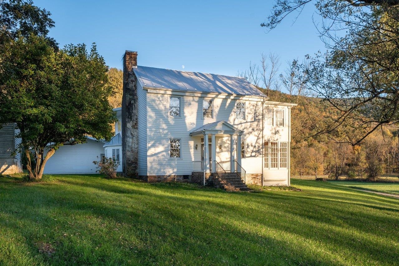16090 Brocks Gap Rd photo 5