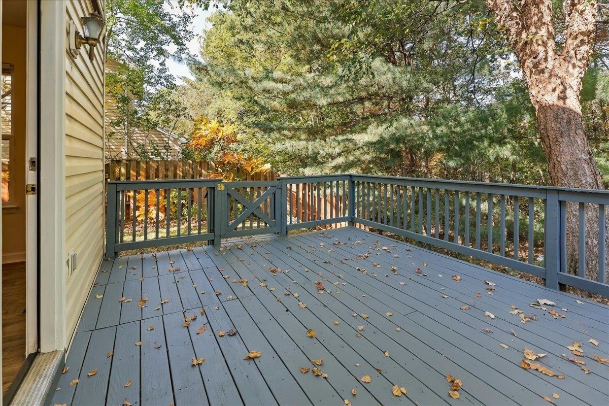 645 Stonewall Dr photo 21