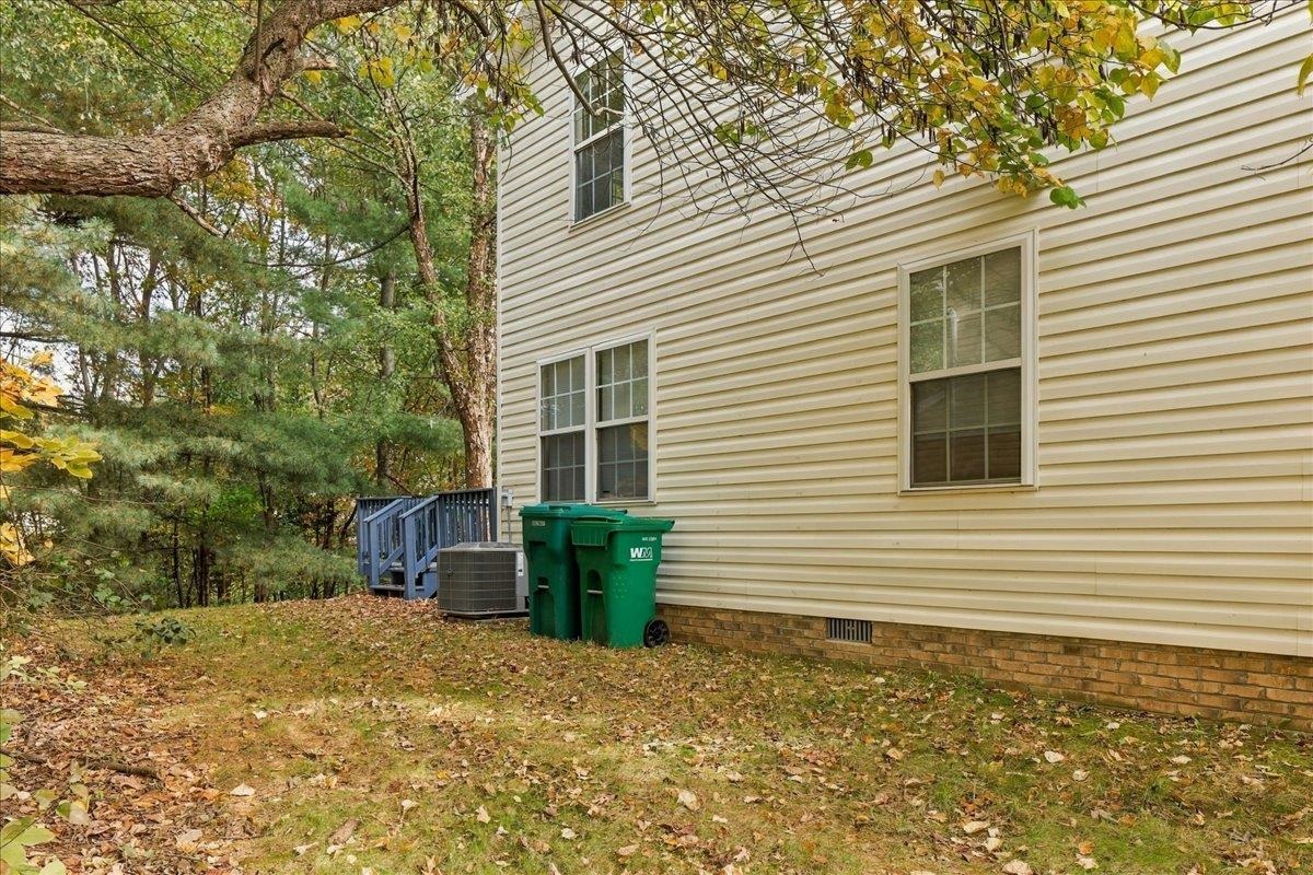 645 Stonewall Dr photo 24