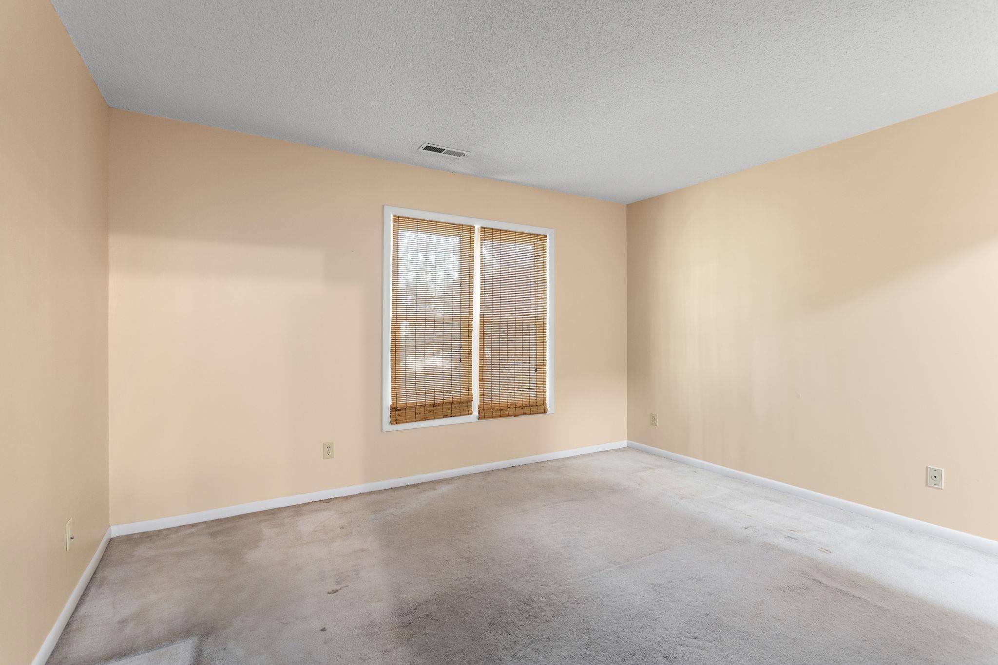 1175 Rosedale Dr photo 15