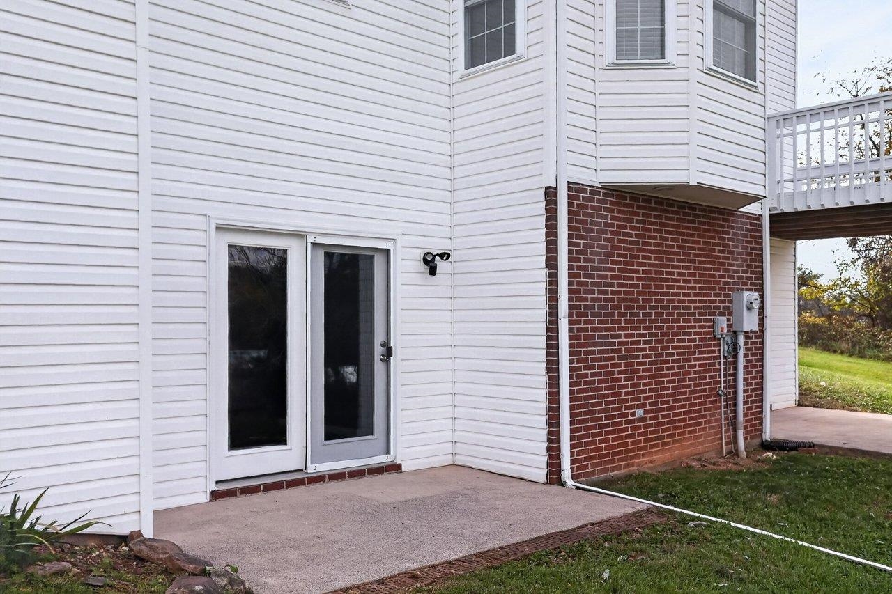 752 Boyers Rd photo 10