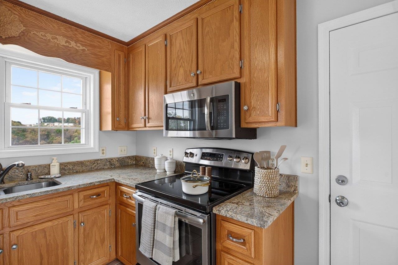 752 Boyers Rd photo 22