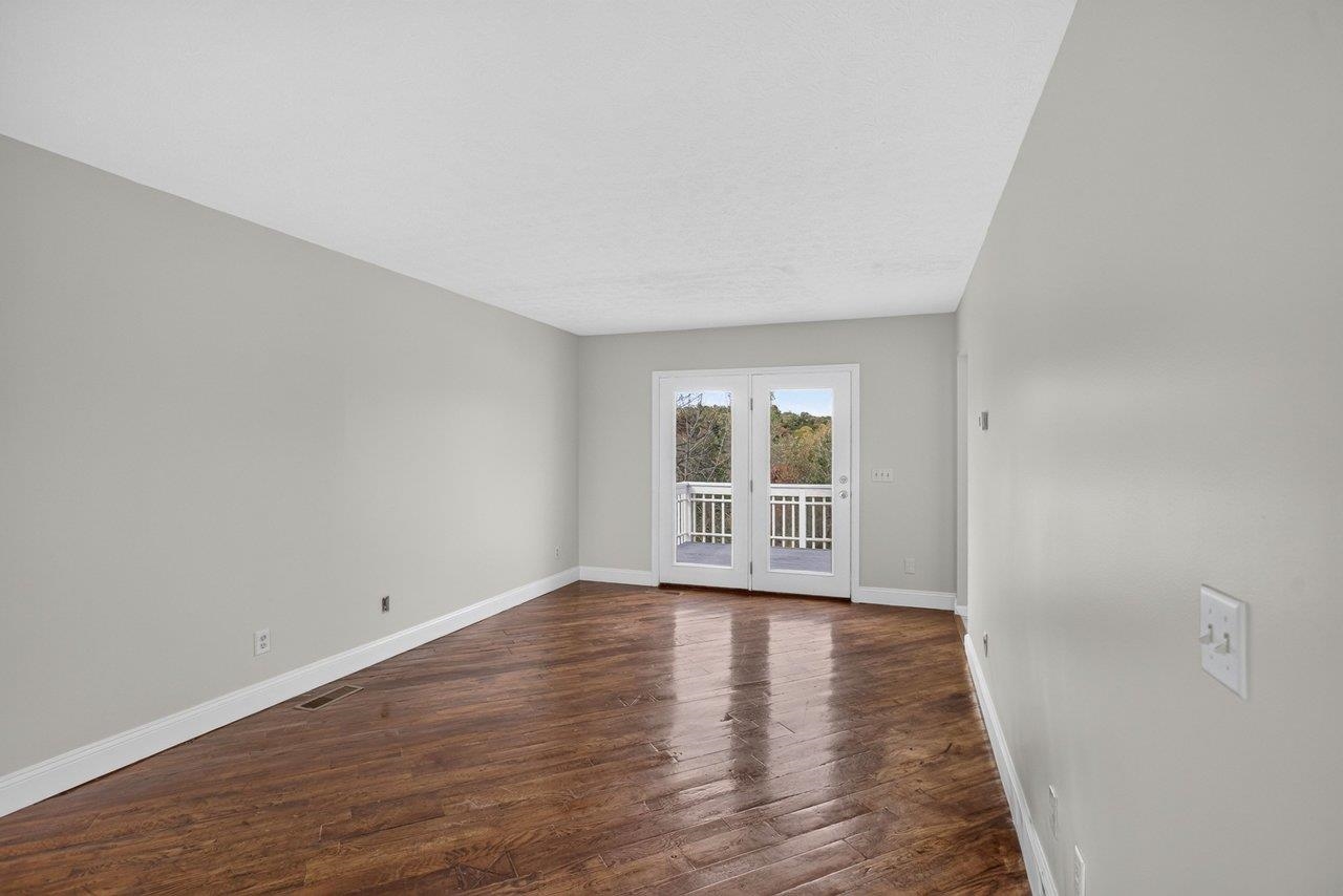 752 Boyers Rd photo 36