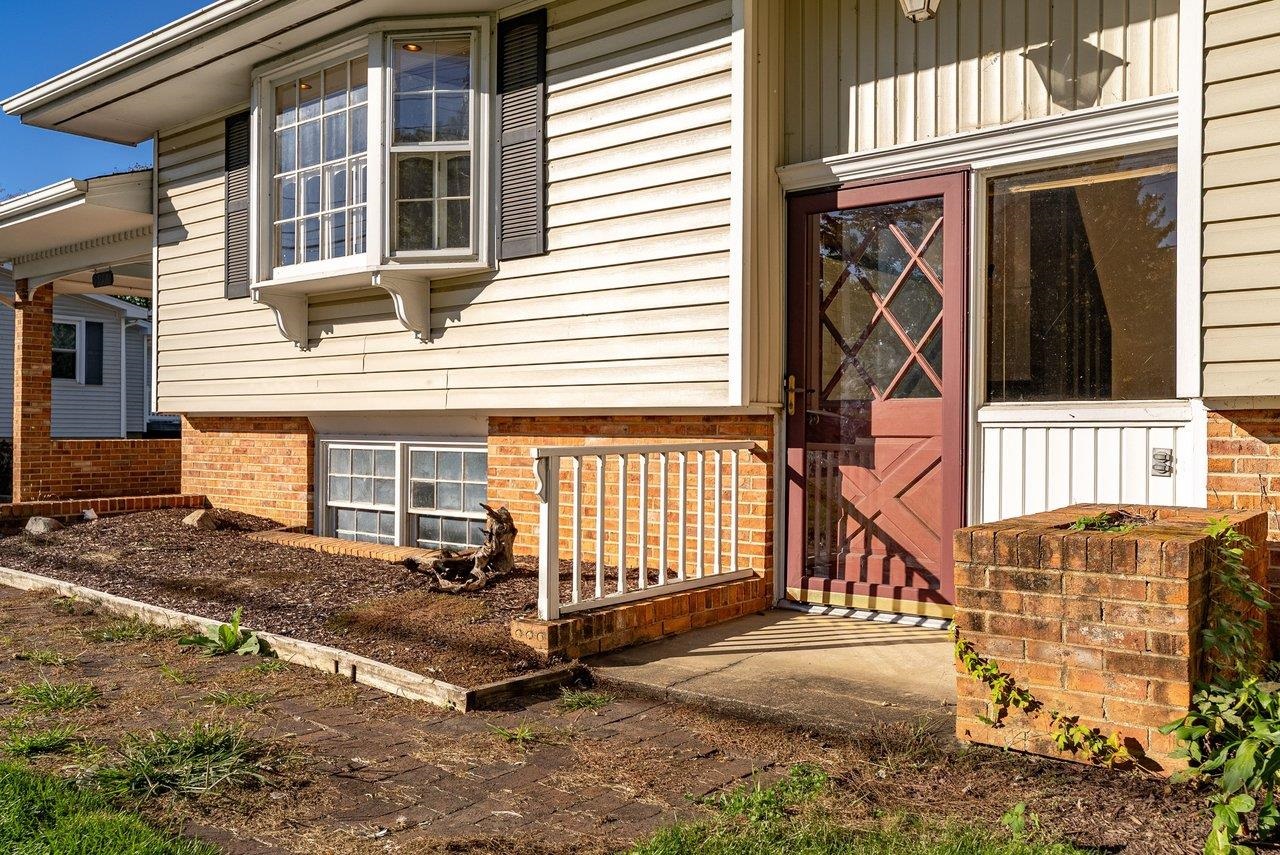 5976 Rawley Pike photo 3
