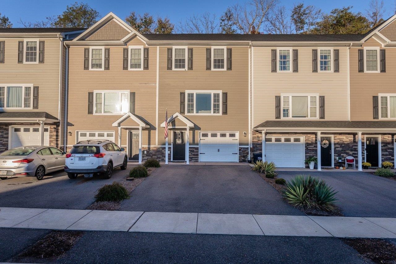 1080 Bluemoon Dr