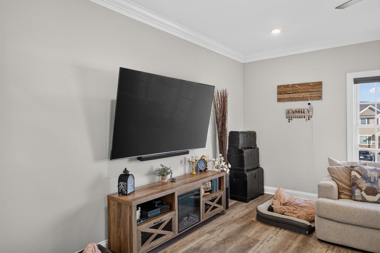 1080 Bluemoon Dr photo 22