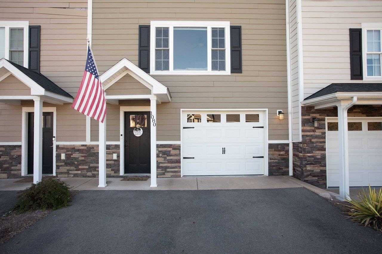 1080 Bluemoon Dr photo 3