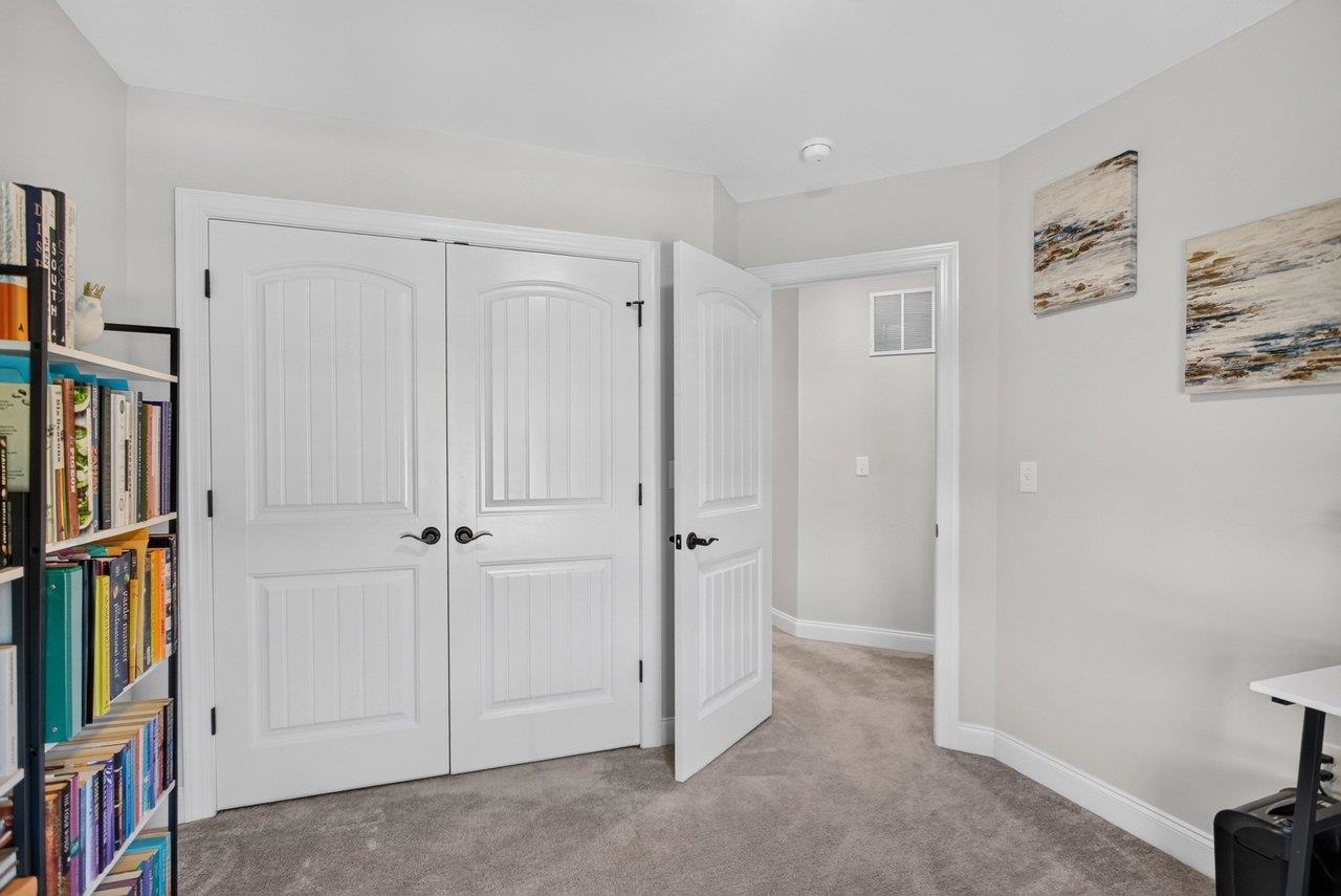1080 Bluemoon Dr photo 34