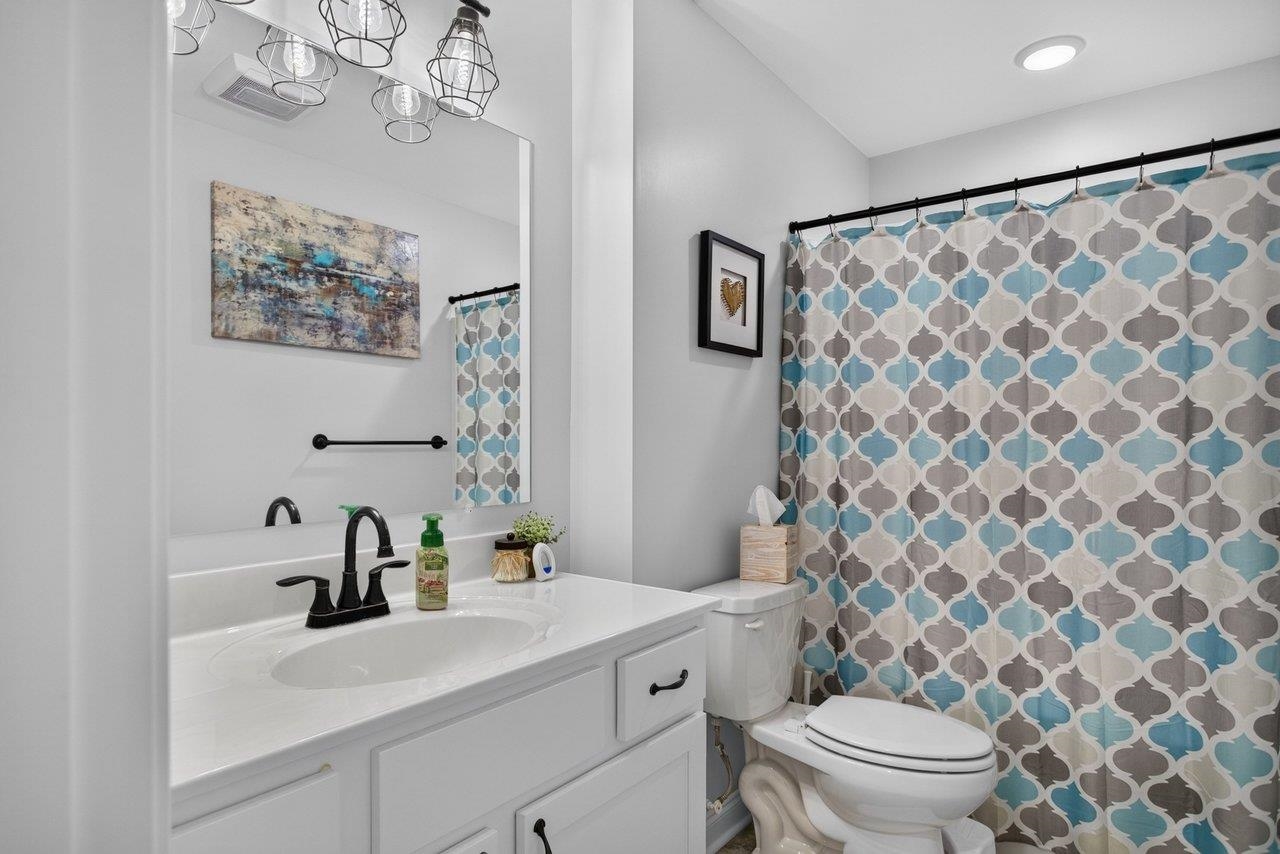 1080 Bluemoon Dr photo 35