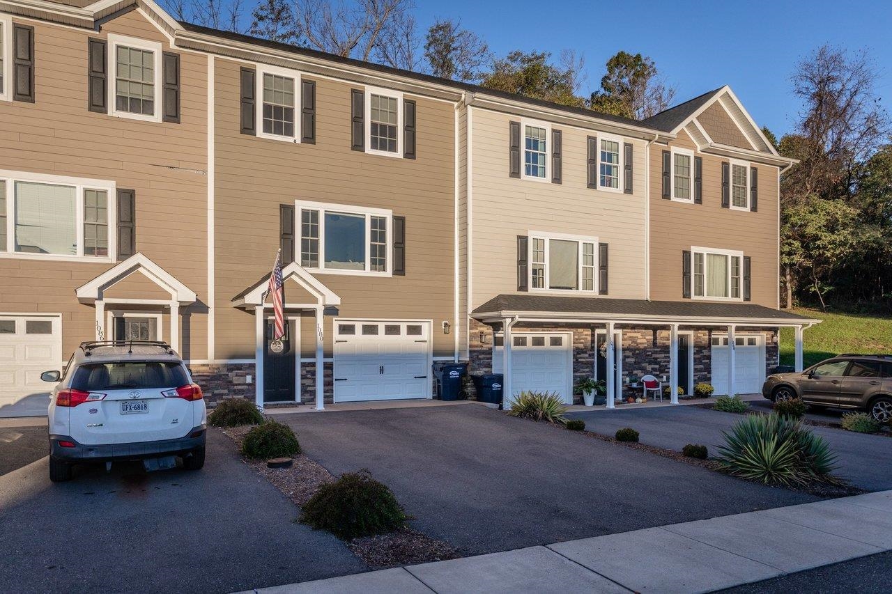 1080 Bluemoon Dr photo 7