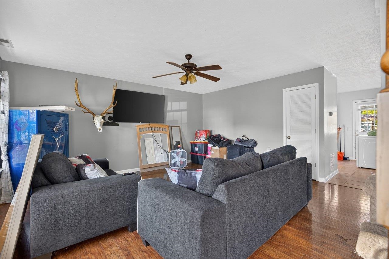 139 Jackson St photo 17