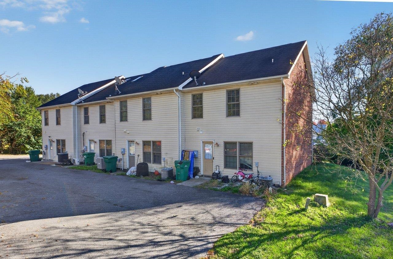 139 Jackson St photo 5