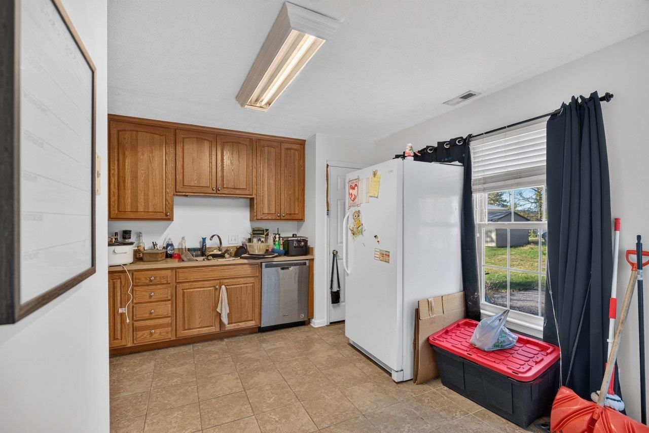 139 Jackson St photo 9