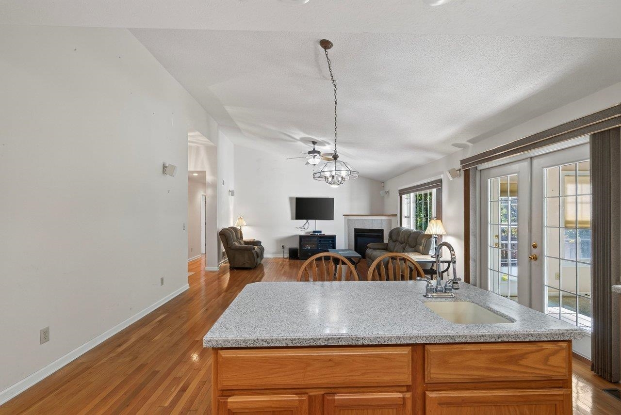 149 Pleasant Ln photo 19