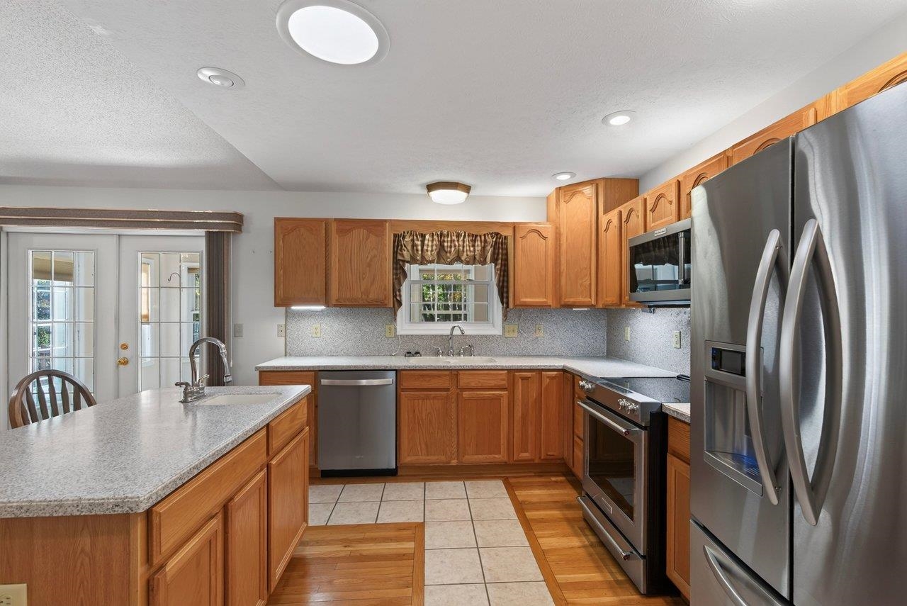 149 Pleasant Ln photo 21