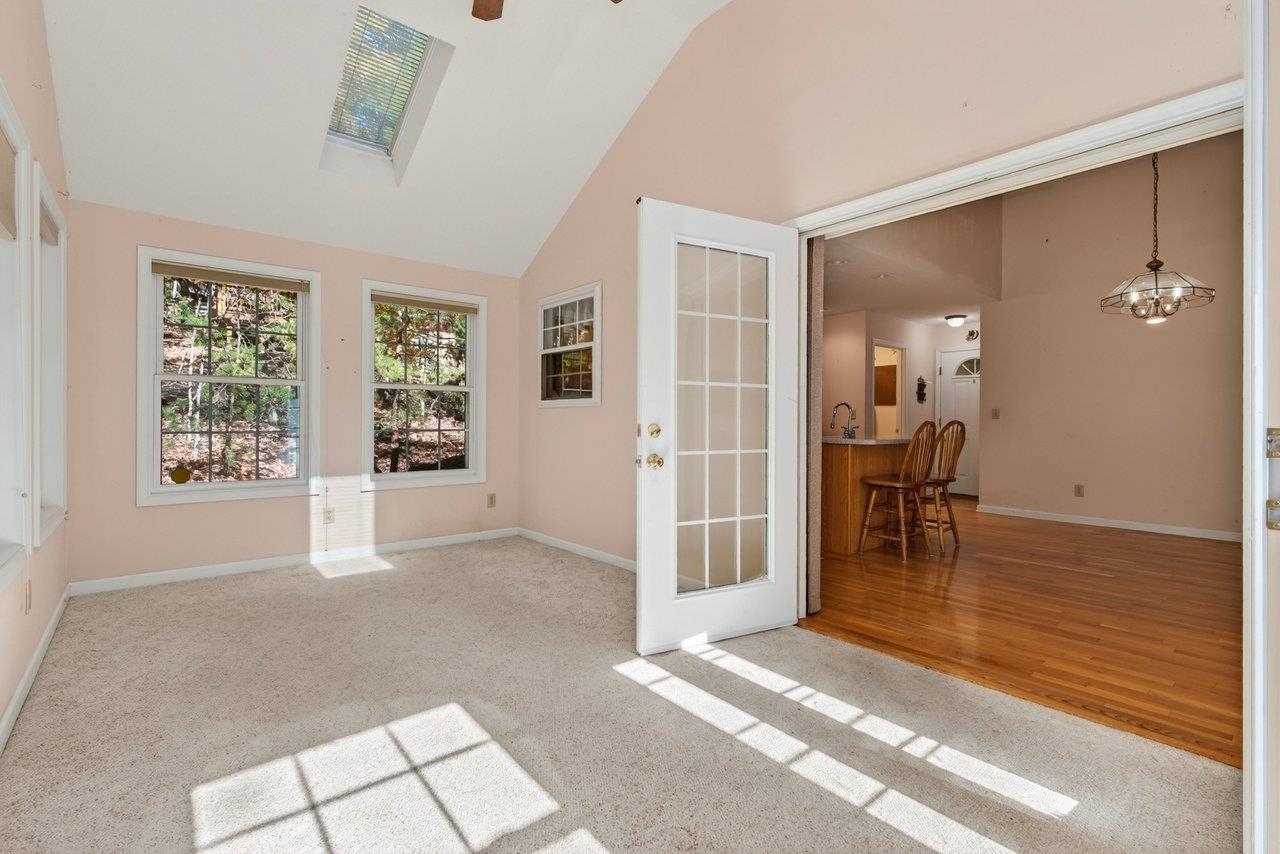 149 Pleasant Ln photo 24