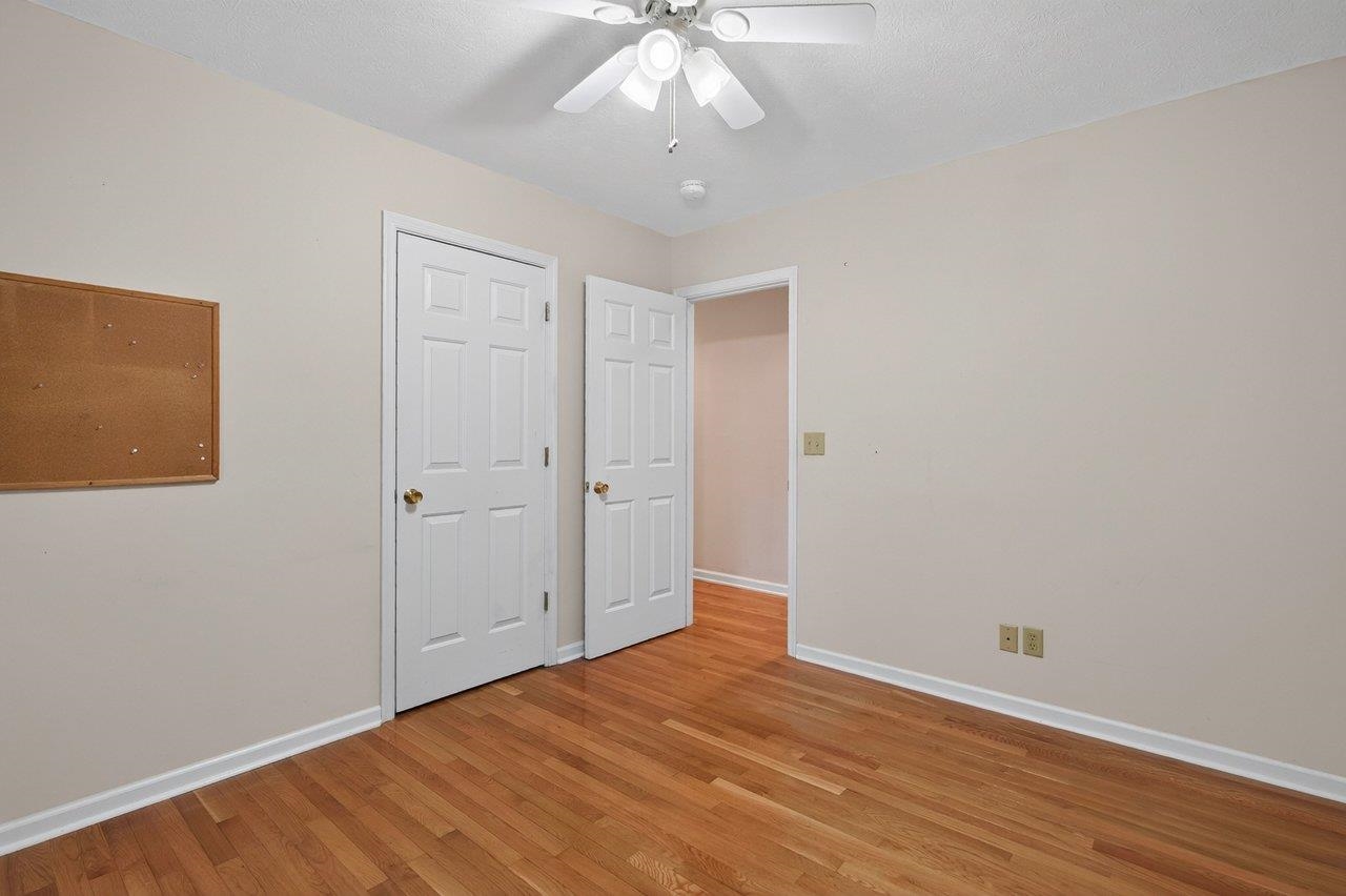 149 Pleasant Ln photo 31