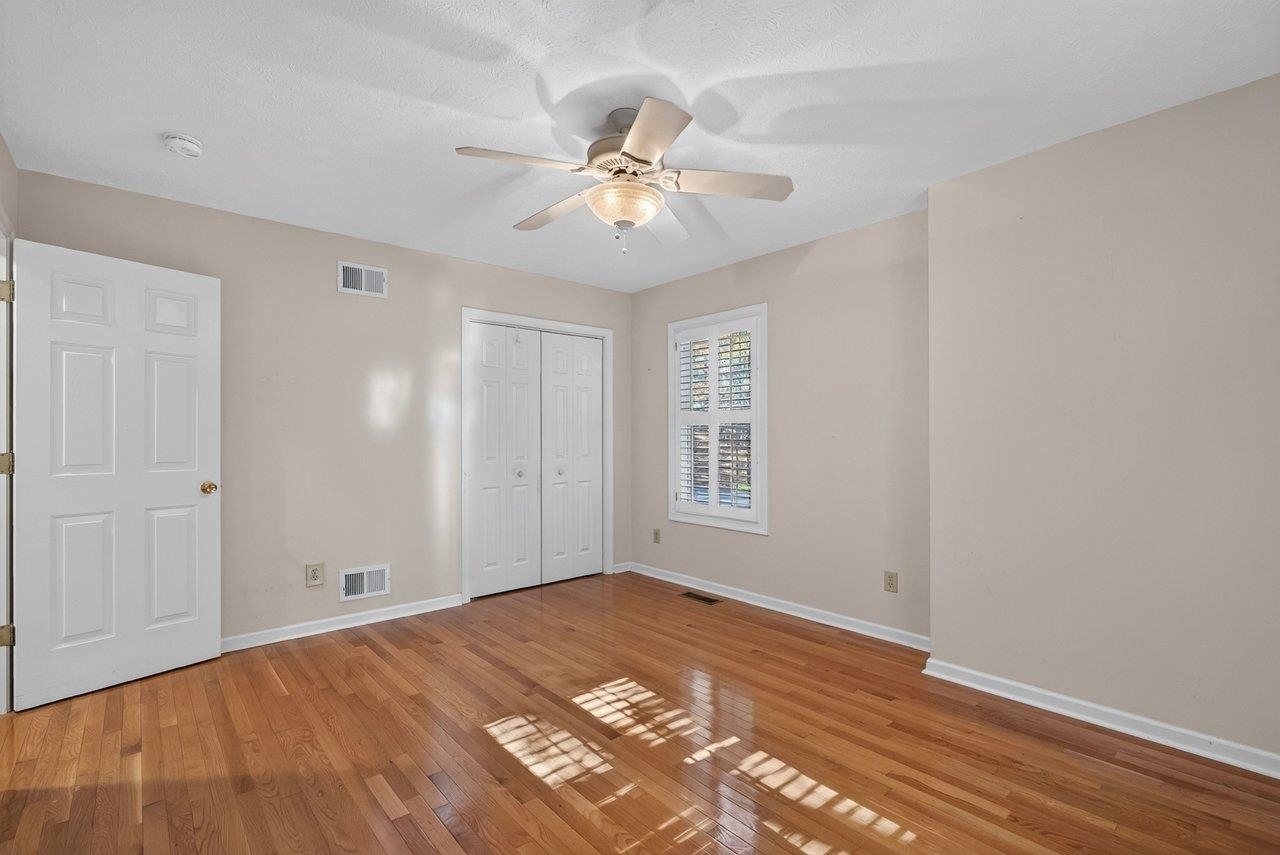 149 Pleasant Ln photo 38