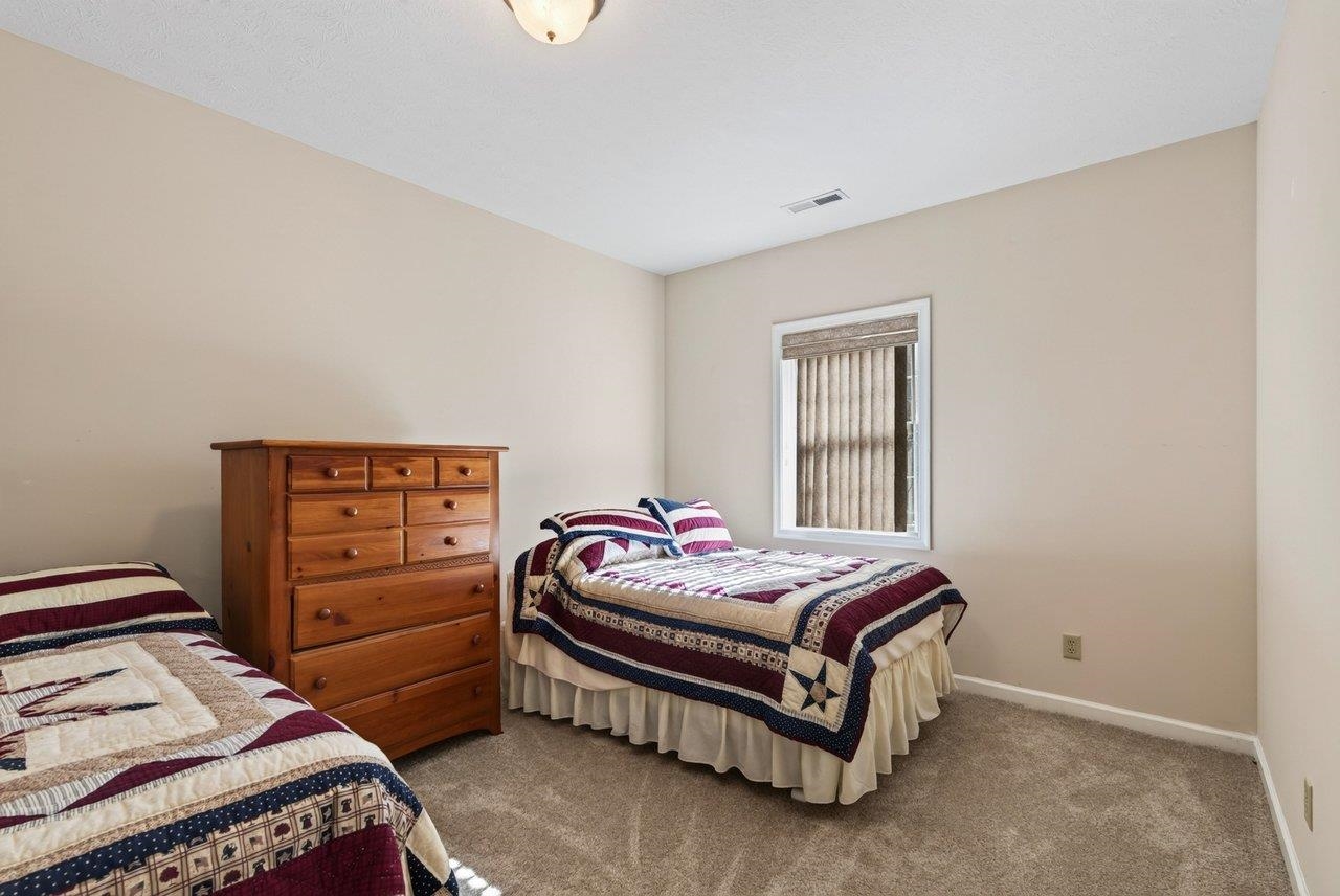 149 Pleasant Ln photo 52