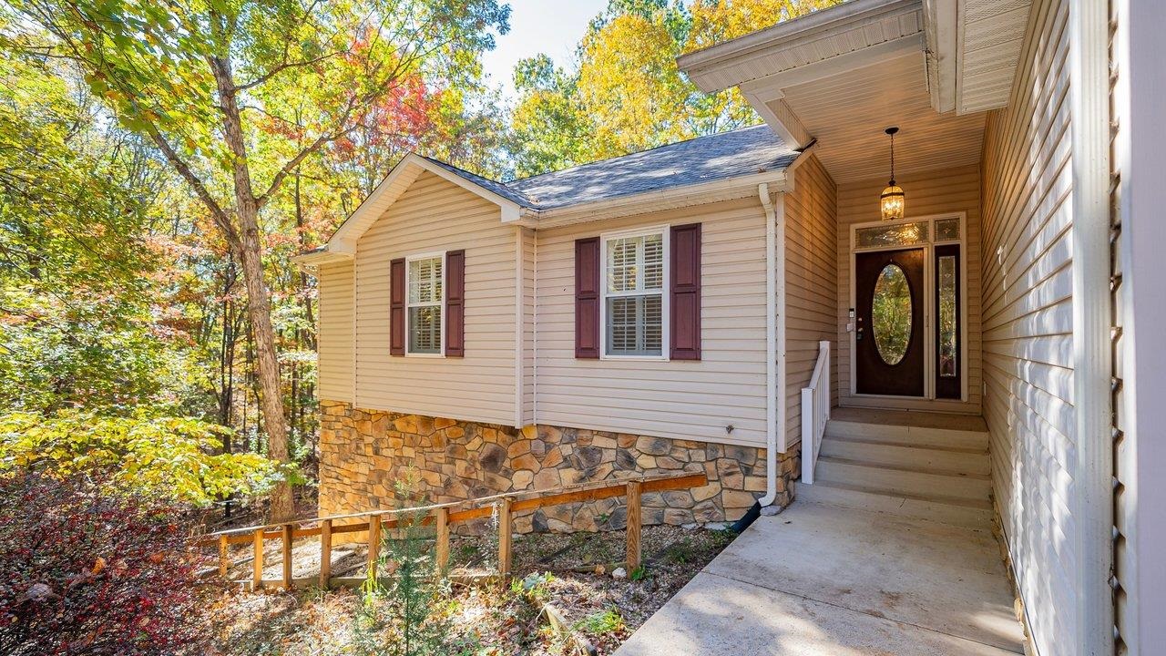 149 Pleasant Ln photo 6