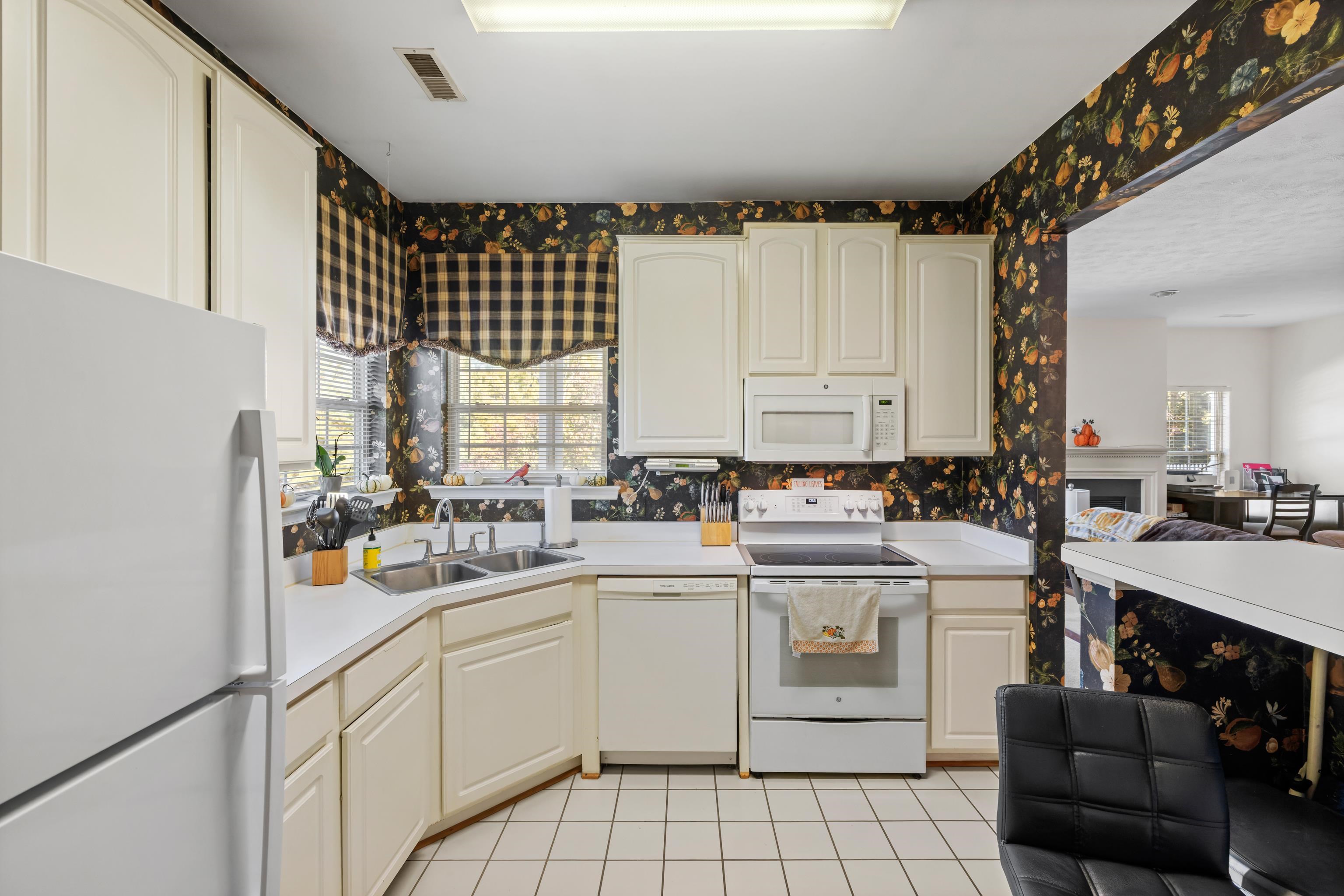1245 Wordsworth Ct photo 18