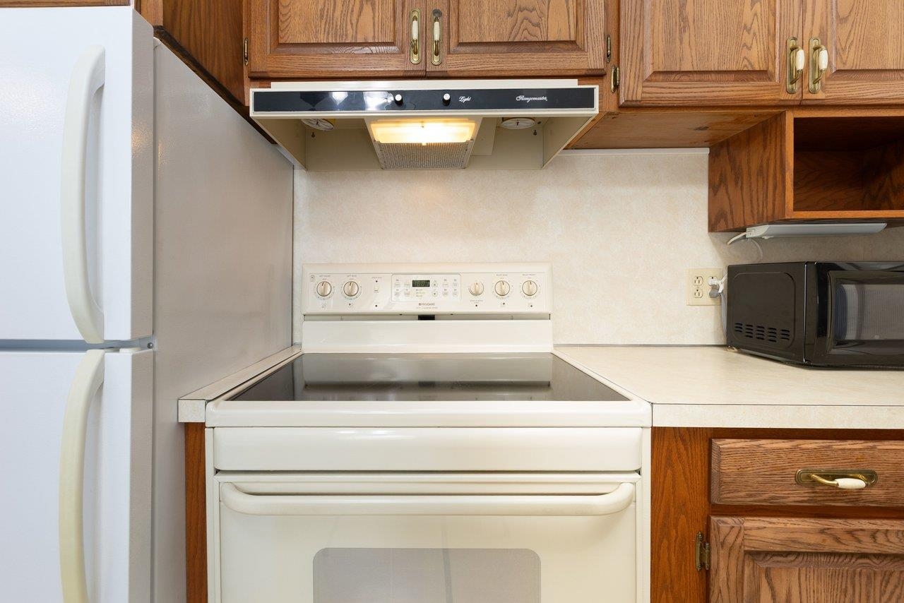 611 Woods Rd photo 13