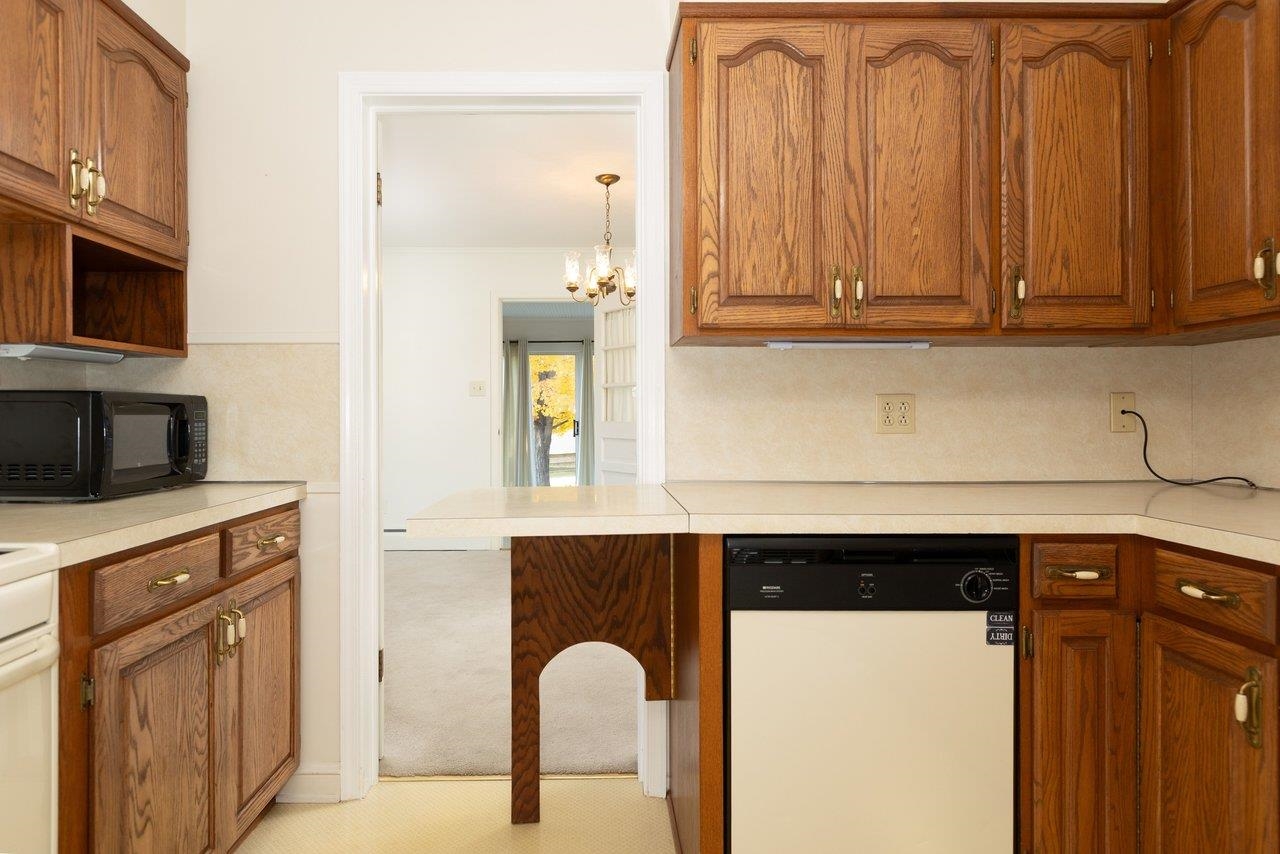 611 Woods Rd photo 15