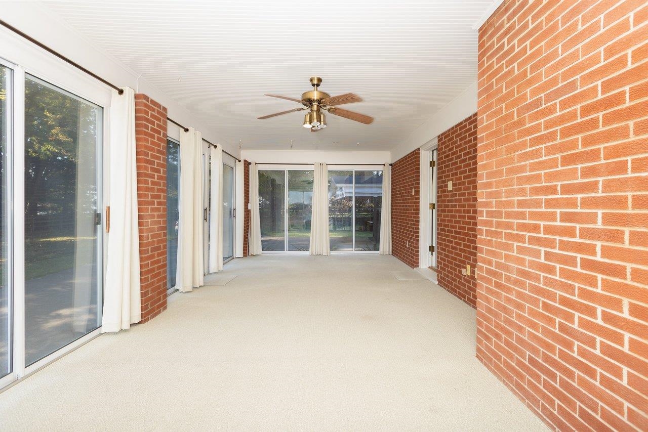 611 Woods Rd photo 18
