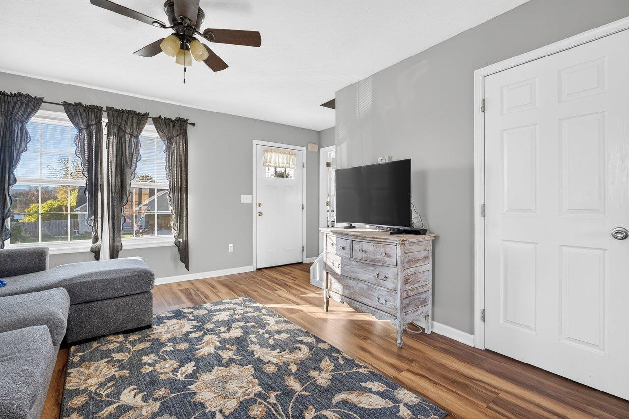 163 Linville Ave photo 8