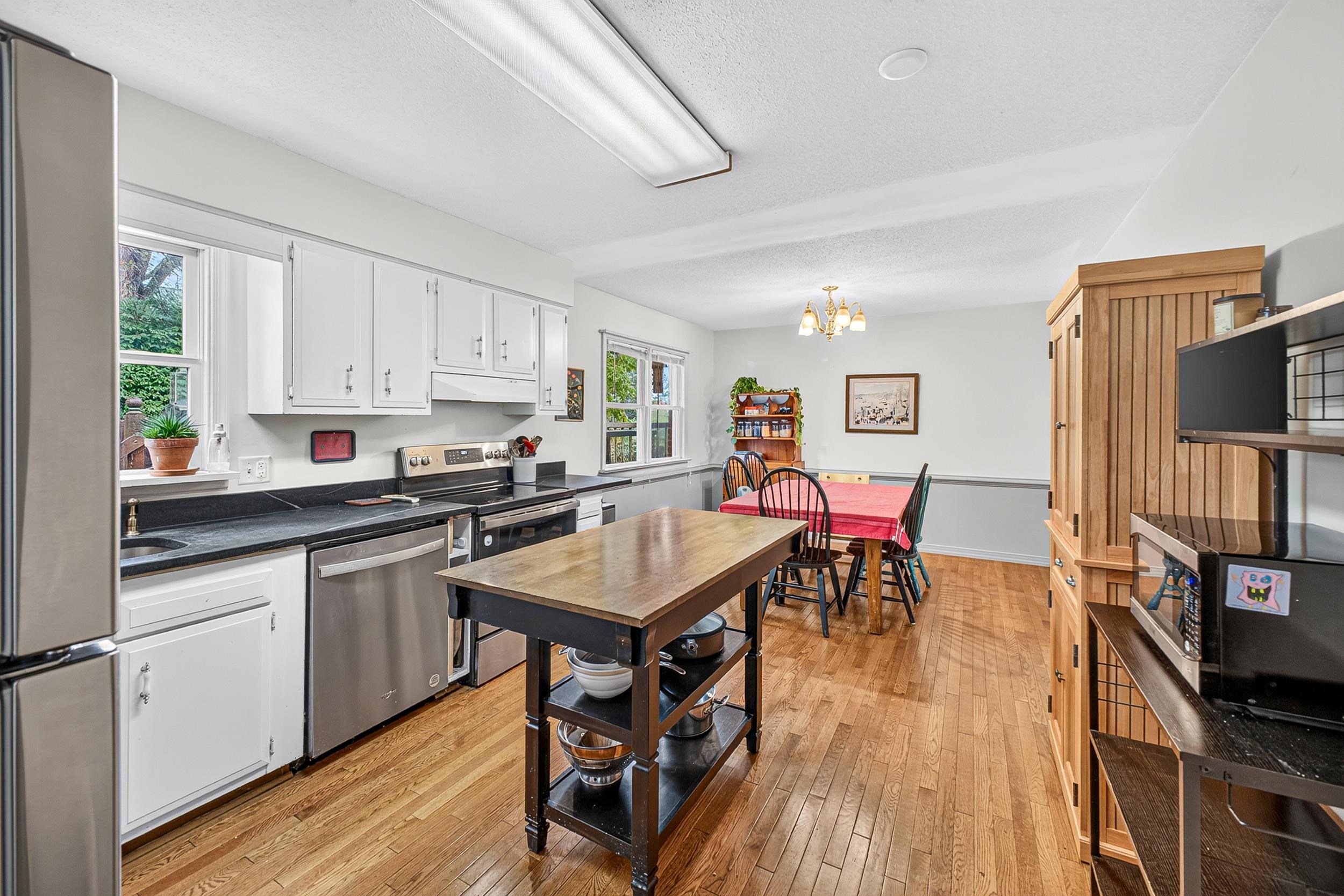 419 West Ave photo 6