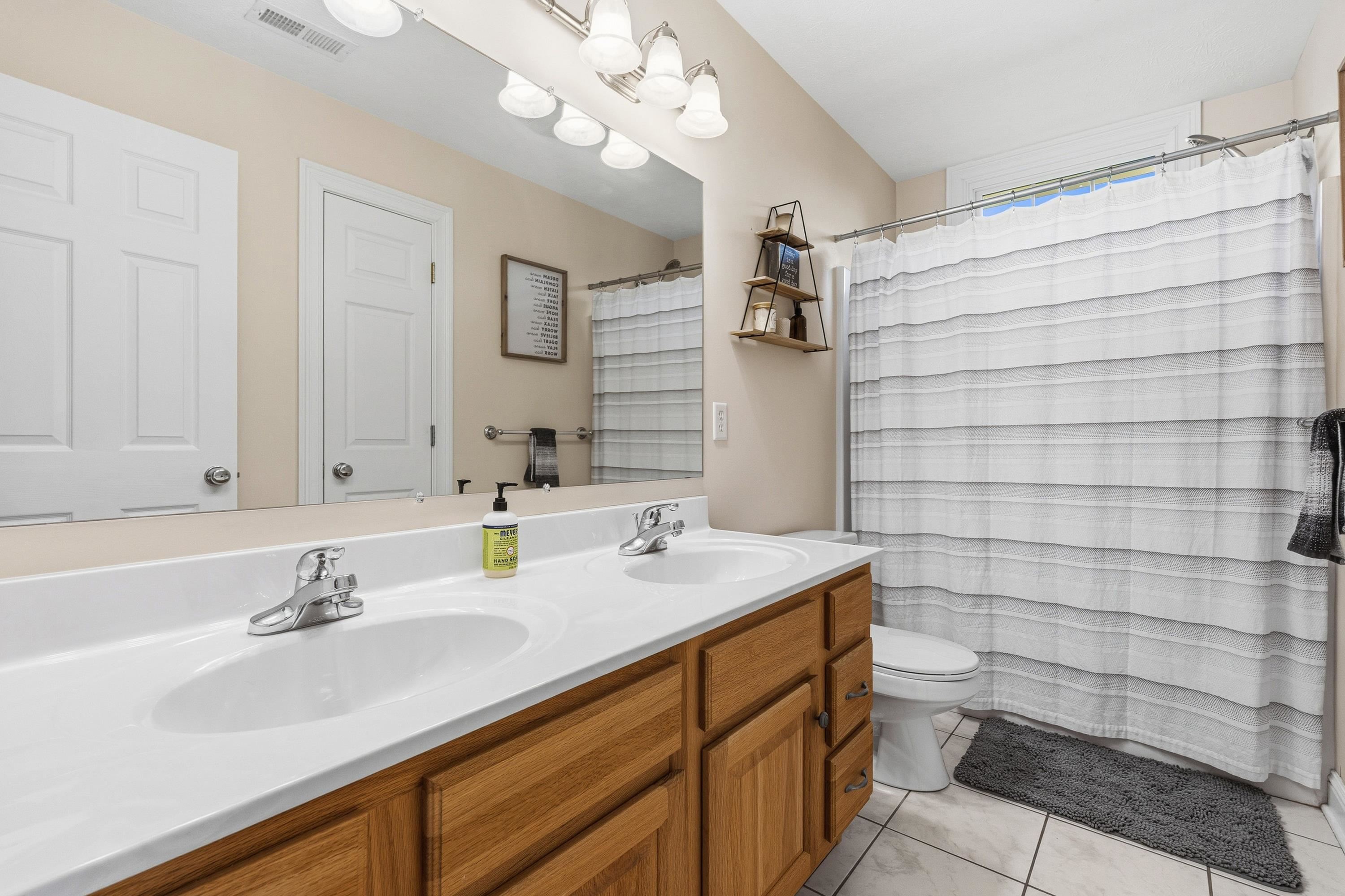 3240 Baybrook Dr photo 41